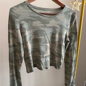 American Eagle Outfitters Green Camo Long Sleeve Tee